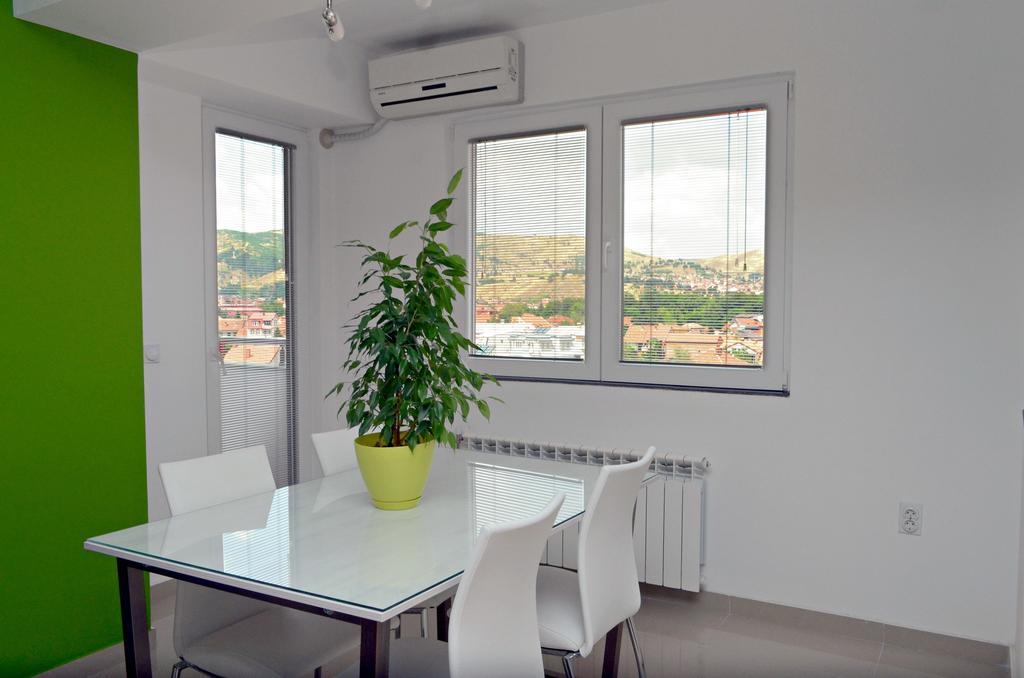 ביטולה Aries Apartments חדר תמונה
