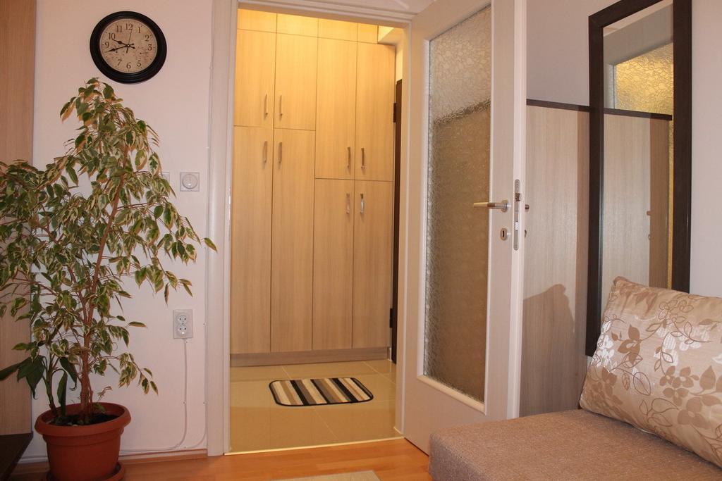 ביטולה Aries Apartments חדר תמונה