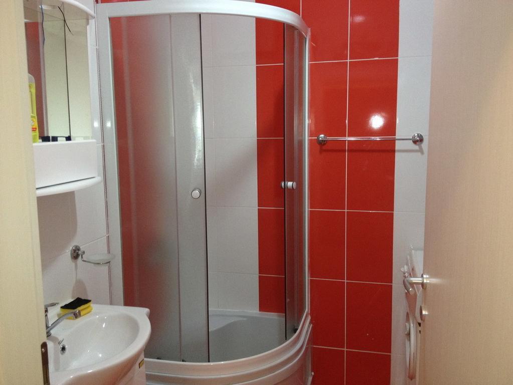 ביטולה Aries Apartments חדר תמונה