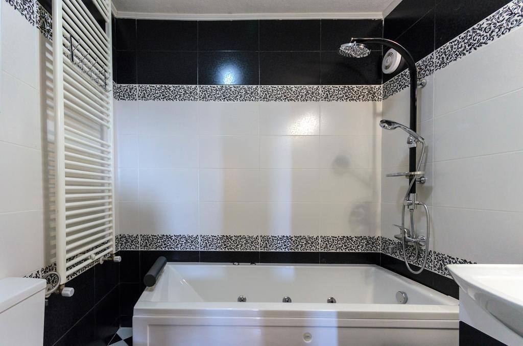 ביטולה Aries Apartments מראה חיצוני תמונה